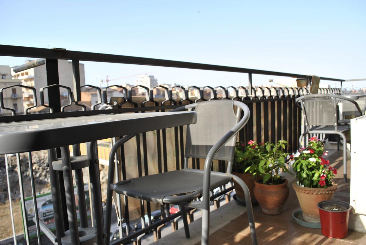 Movida Inn B&B Катания Экстерьер фото